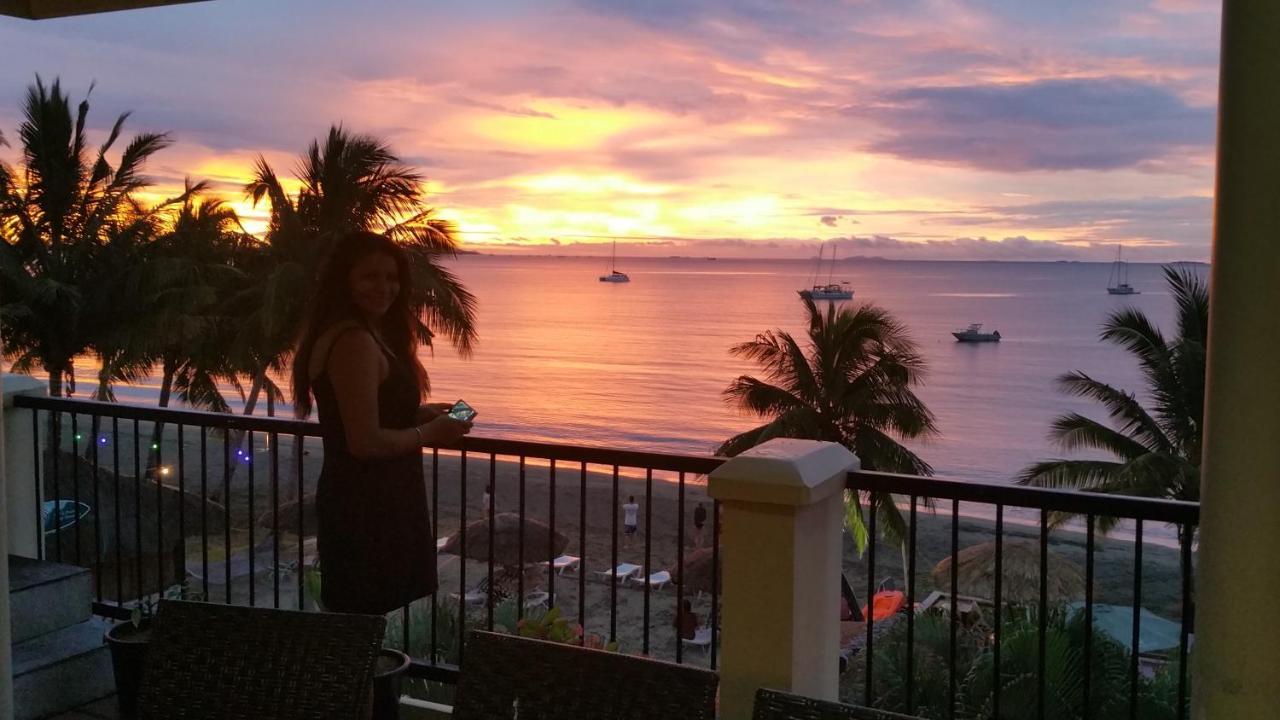 Smugglers Cove Beach Resort & Hotel Nadi Buitenkant foto