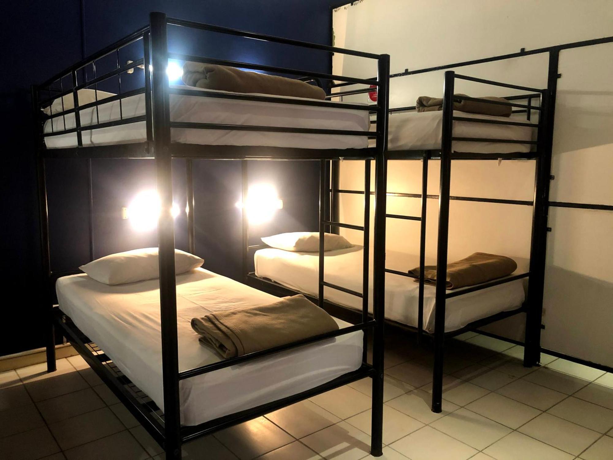 Smugglers Cove Beach Resort & Hotel Nadi Kamer foto