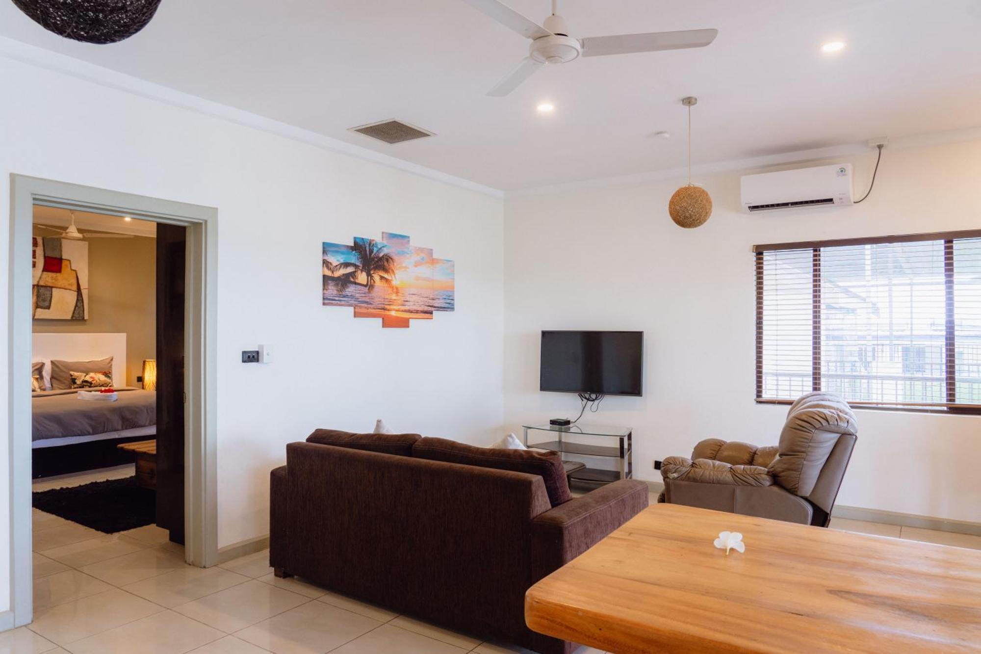 Smugglers Cove Beach Resort & Hotel Nadi Buitenkant foto