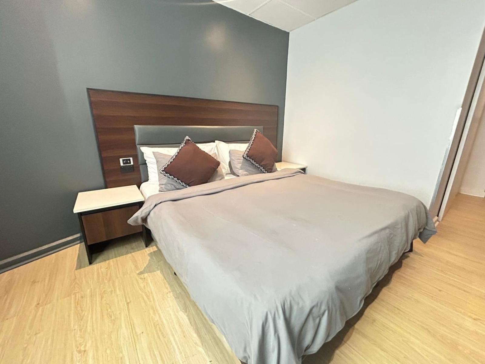 Smugglers Cove Beach Resort & Hotel Nadi Buitenkant foto