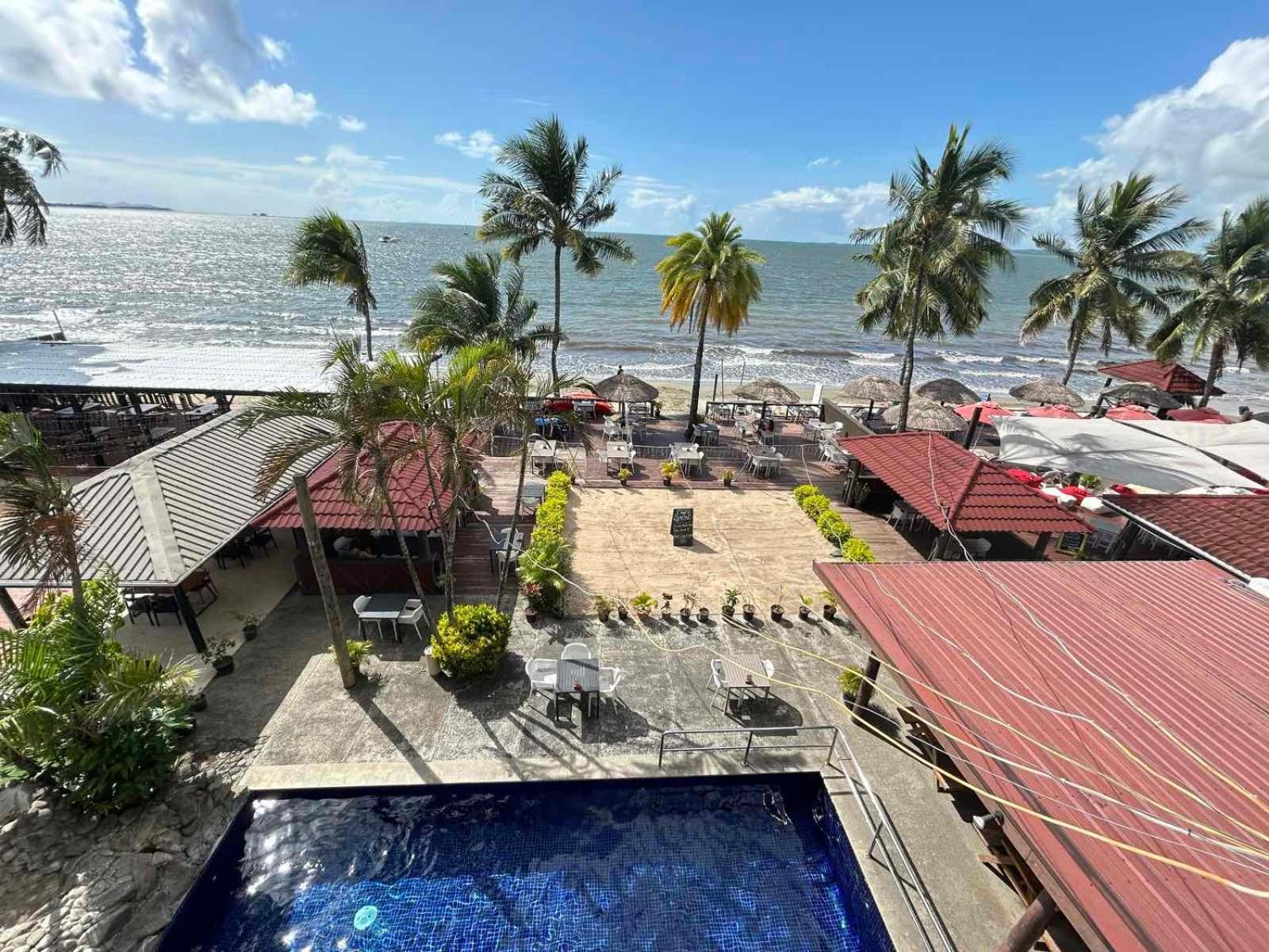 Smugglers Cove Beach Resort & Hotel Nadi Buitenkant foto